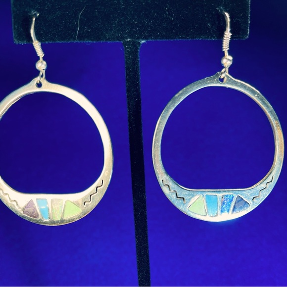 Unique Large Native American Sterling Circle Earrings w/inlaid Stone Veneers - Picture 3 of 5
